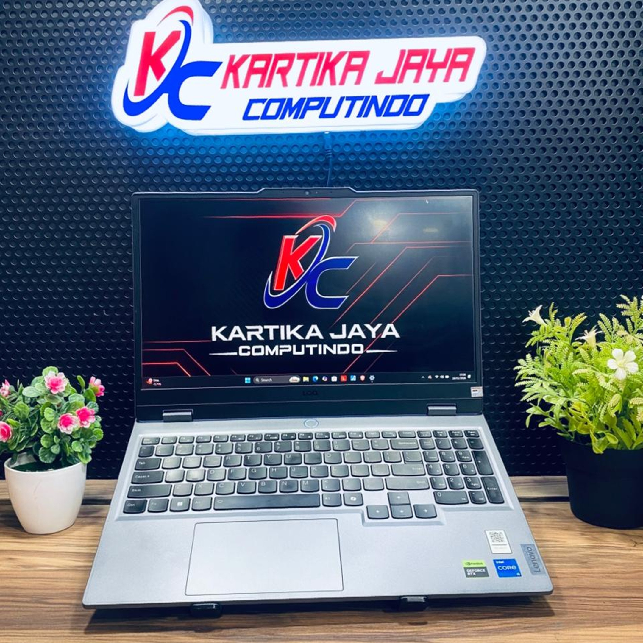 LENOVO LOQ 15IAX9 CORE I5 RTX3050 RAM 12 SSD 